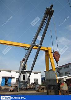 Hydraulic Cranes
