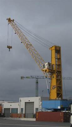 Mobile Tower Cranes