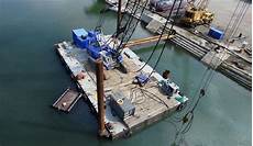 Hydraulic Crane Place
