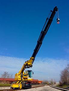 Towing Cranes